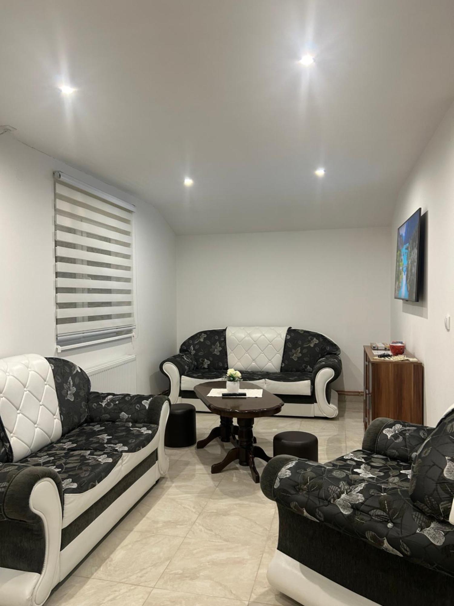 Apartman Diamond Lux Surčin 外观 照片
